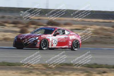 media/Nov-17-2024-CalClub SCCA (Sun) [[5252d9c58e]]/Around the Pits/